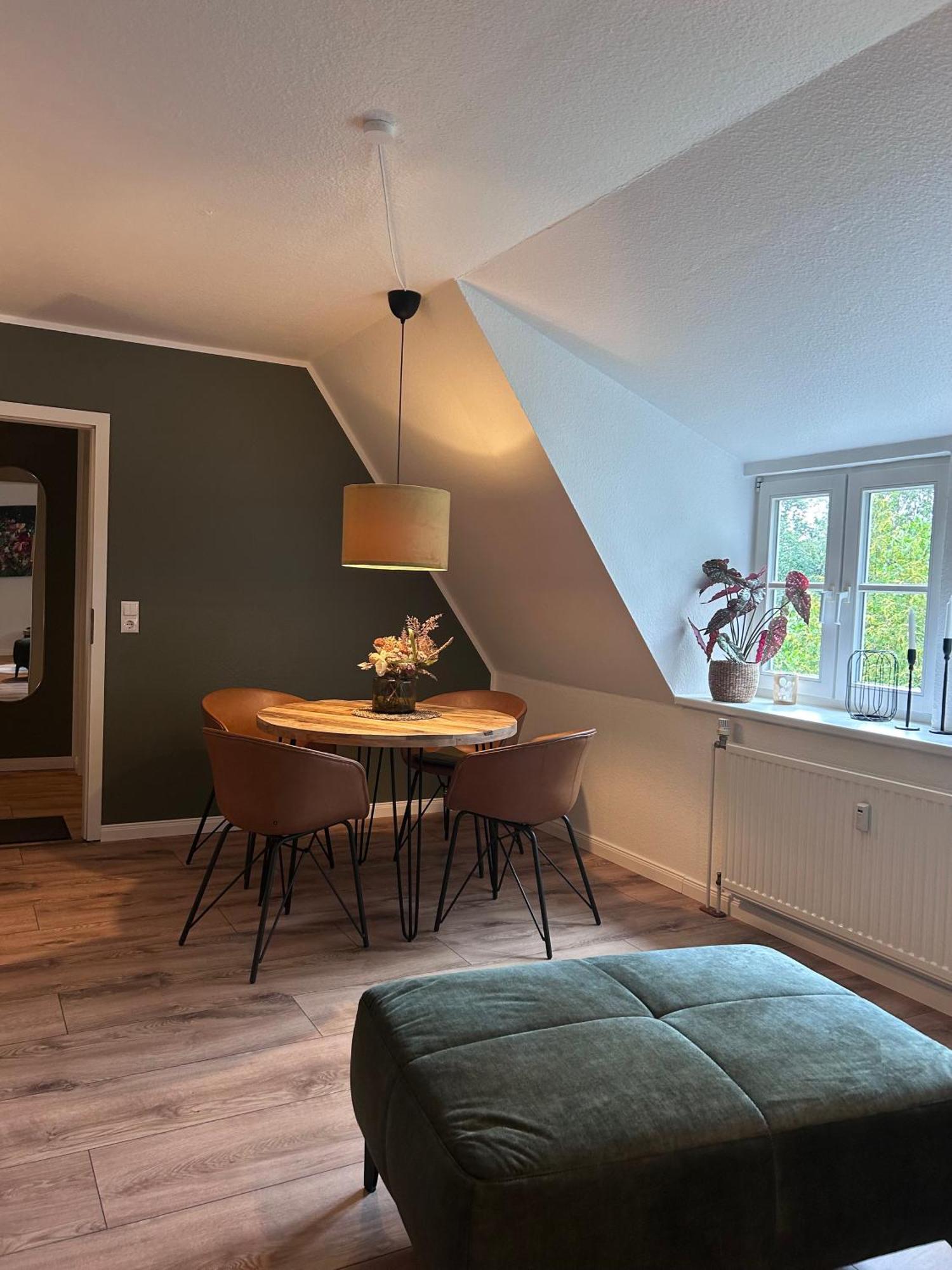 4 Wunderschoene Ferienwohnungen Im Kavaliershaus Schwerin  Ngoại thất bức ảnh