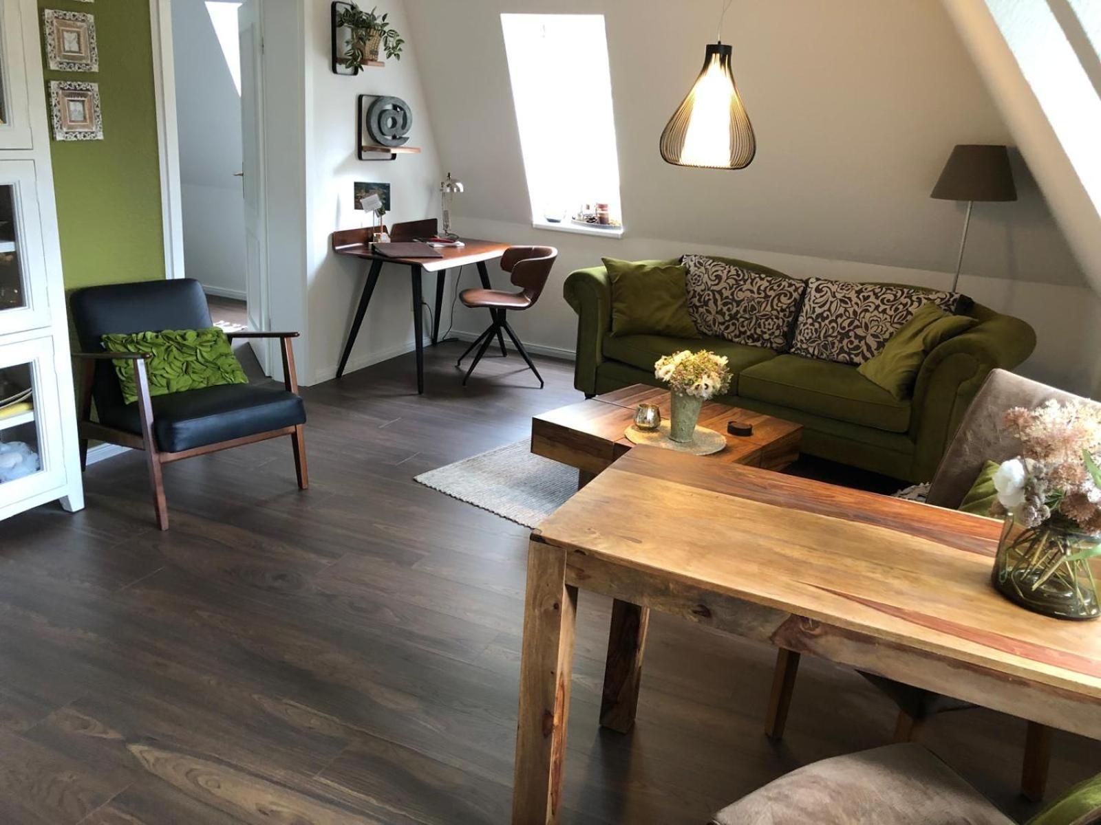 4 Wunderschoene Ferienwohnungen Im Kavaliershaus Schwerin  Ngoại thất bức ảnh
